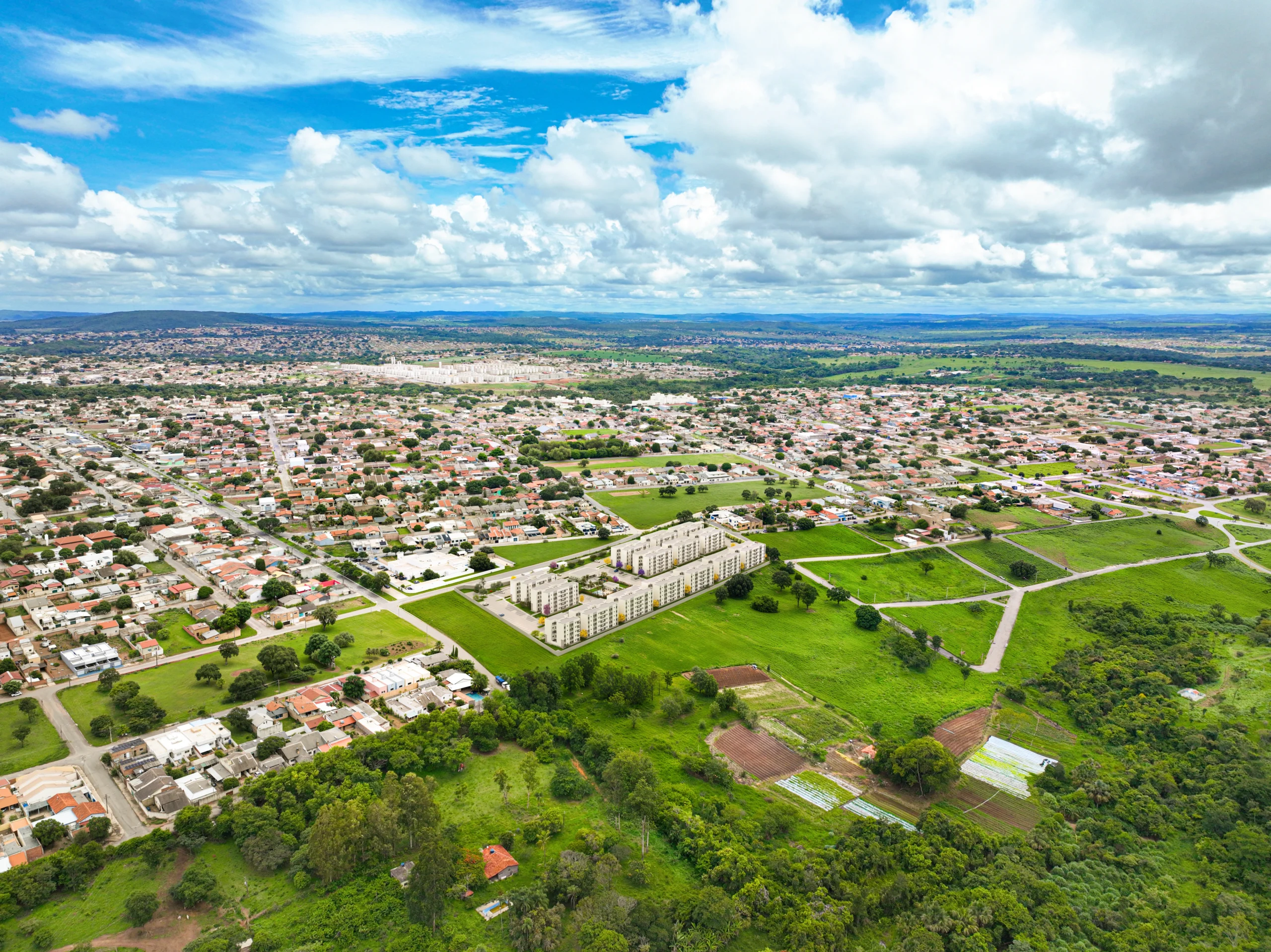 Foto aérea da localização do Residencial Porto Belvedere no Jardim Itaipu em frente à UPA